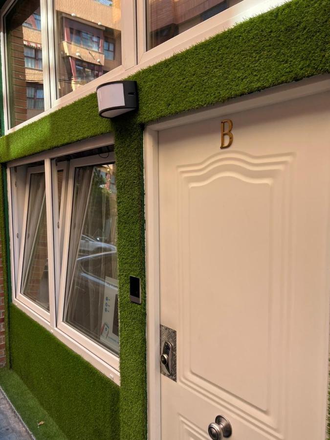 Aparthotel Nou Benicalap Luxury Apart Valencia Exterior foto