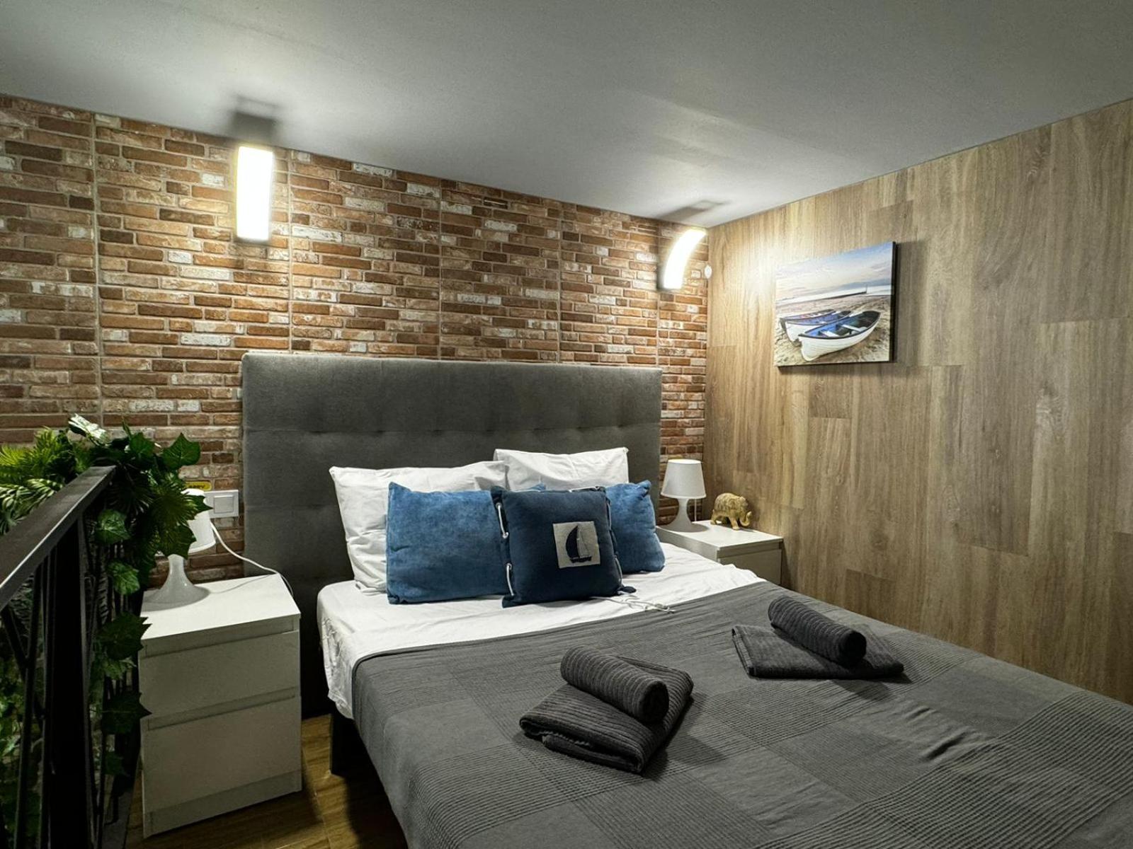 Aparthotel Nou Benicalap Luxury Apart Valencia Exterior foto